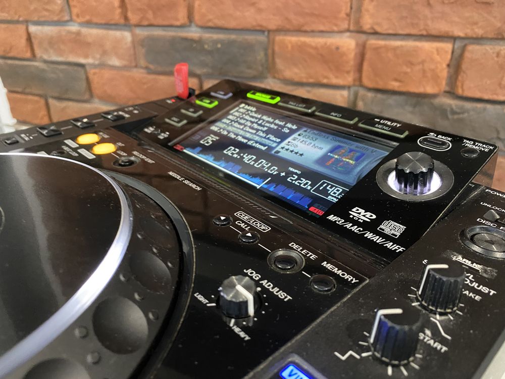 Pioneer CDJ2000 1 sztuka - zadbany