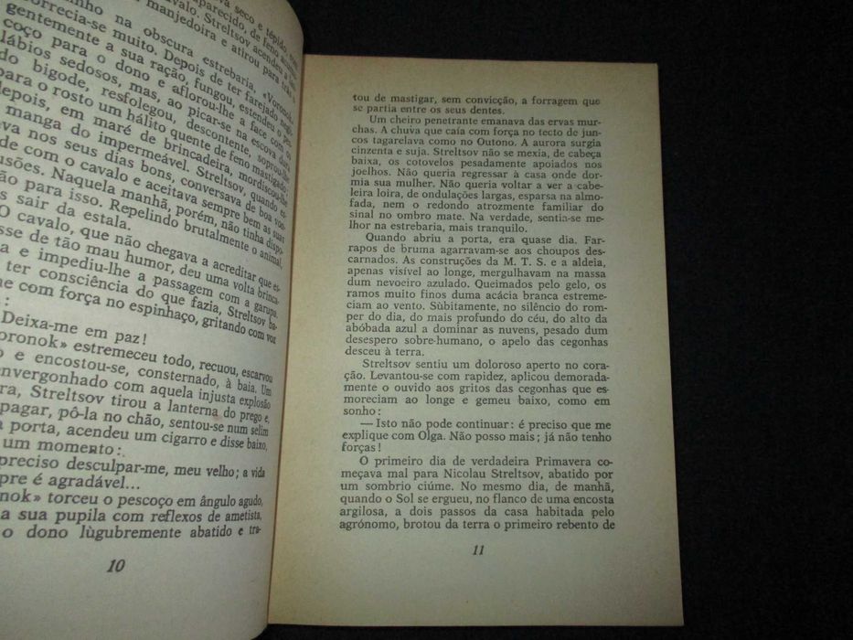 Livro Morreram pela Pátria Cholokov Contemporânea