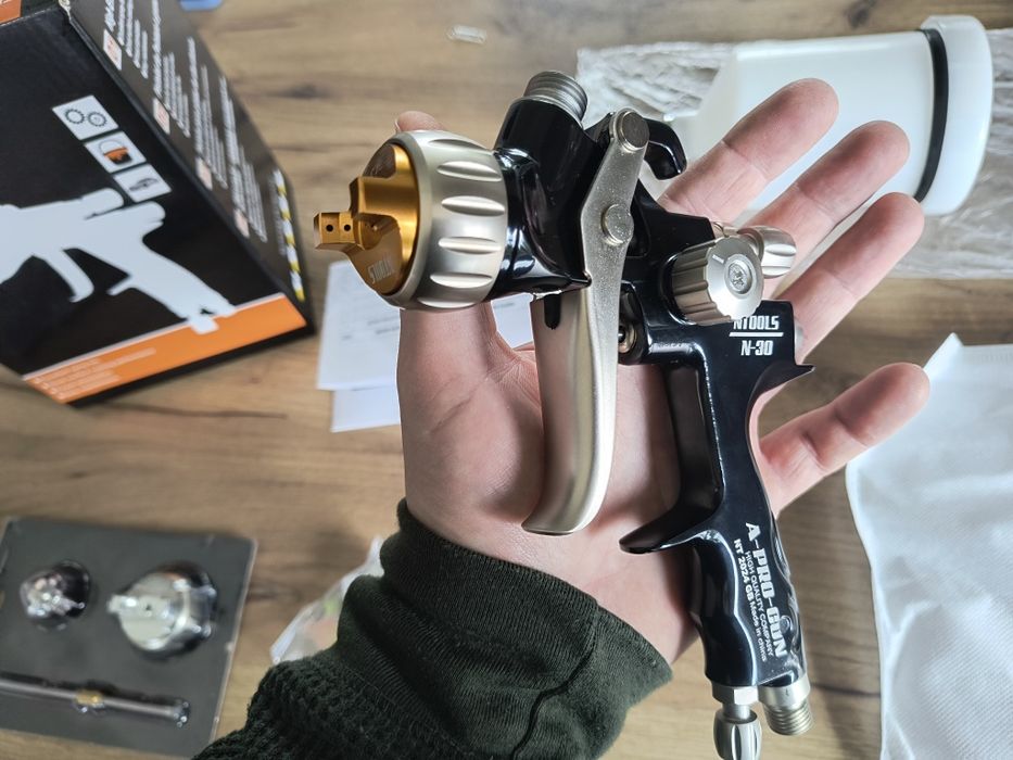 Pistolet lakierniczy HVLP NTools N-30 z dysza 1.3mm i 1.7mm KOMPLET