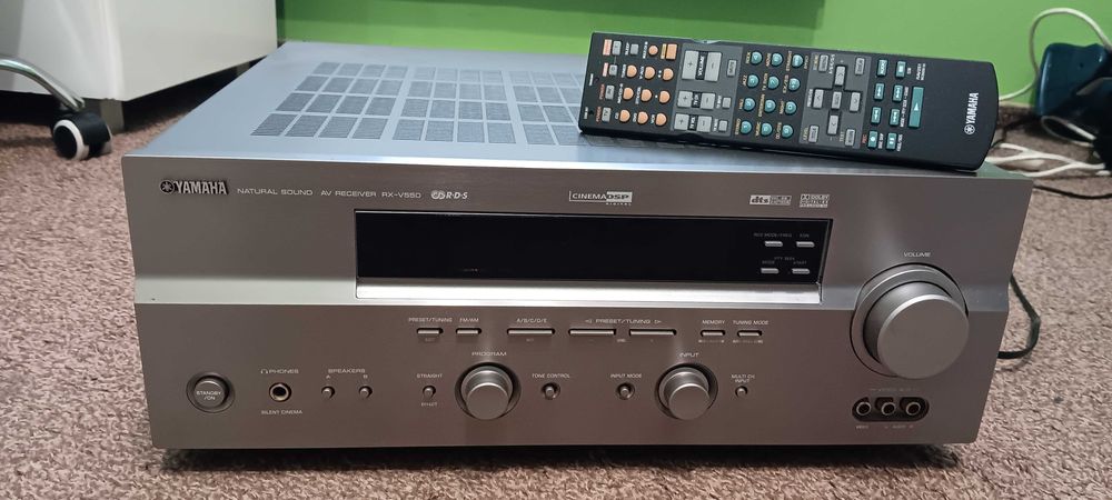 Amplituner Yamaha RX-V550