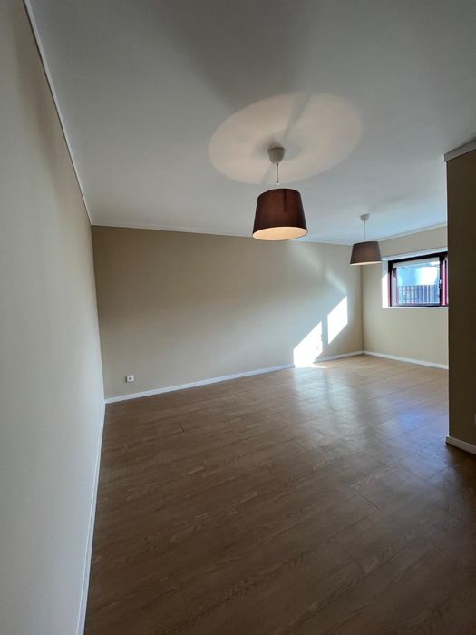 Aluga-se T3 com arrumos em Rio Tinto