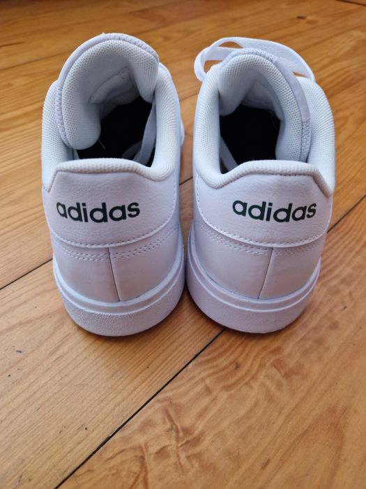 Ténis ou Sapatilhas casuais adidas originais unissexo 42,5 como novos