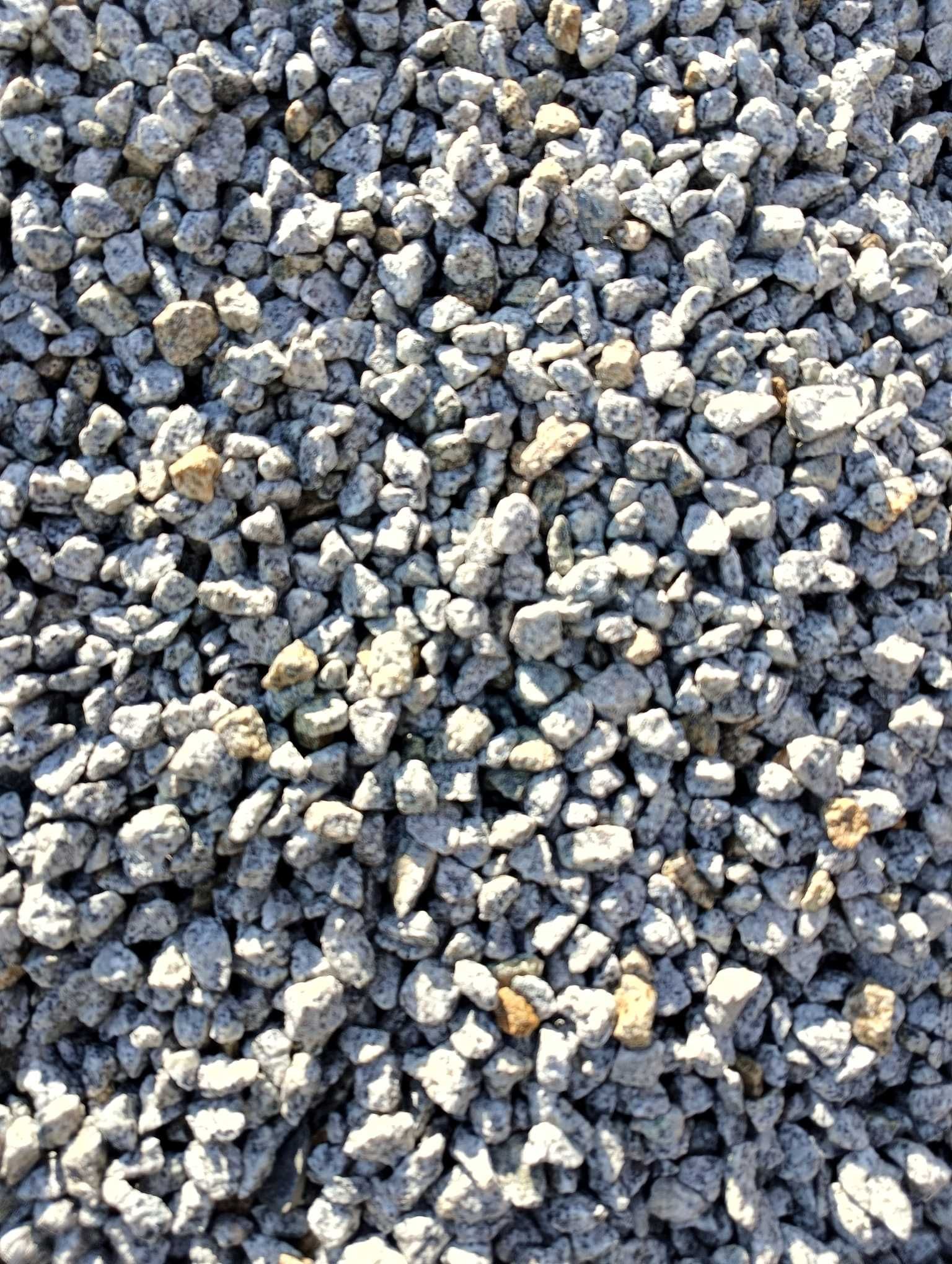 Kamienie ozdobne - grys granitowy szary 8-16