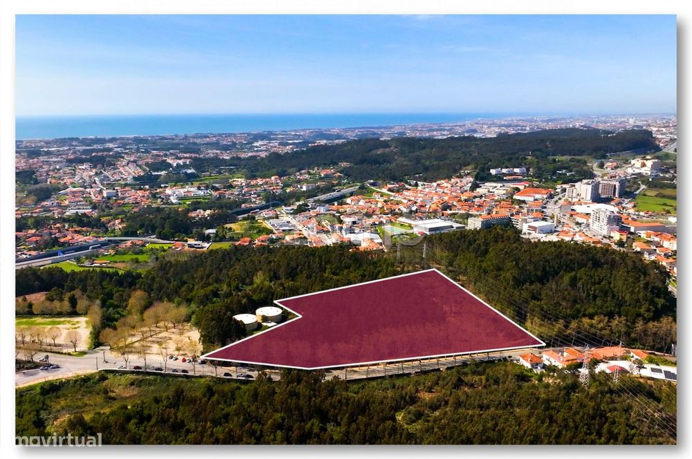 Terreno à Tapada da Senhora da Saúde, Pedroso, Gaia, Porto.