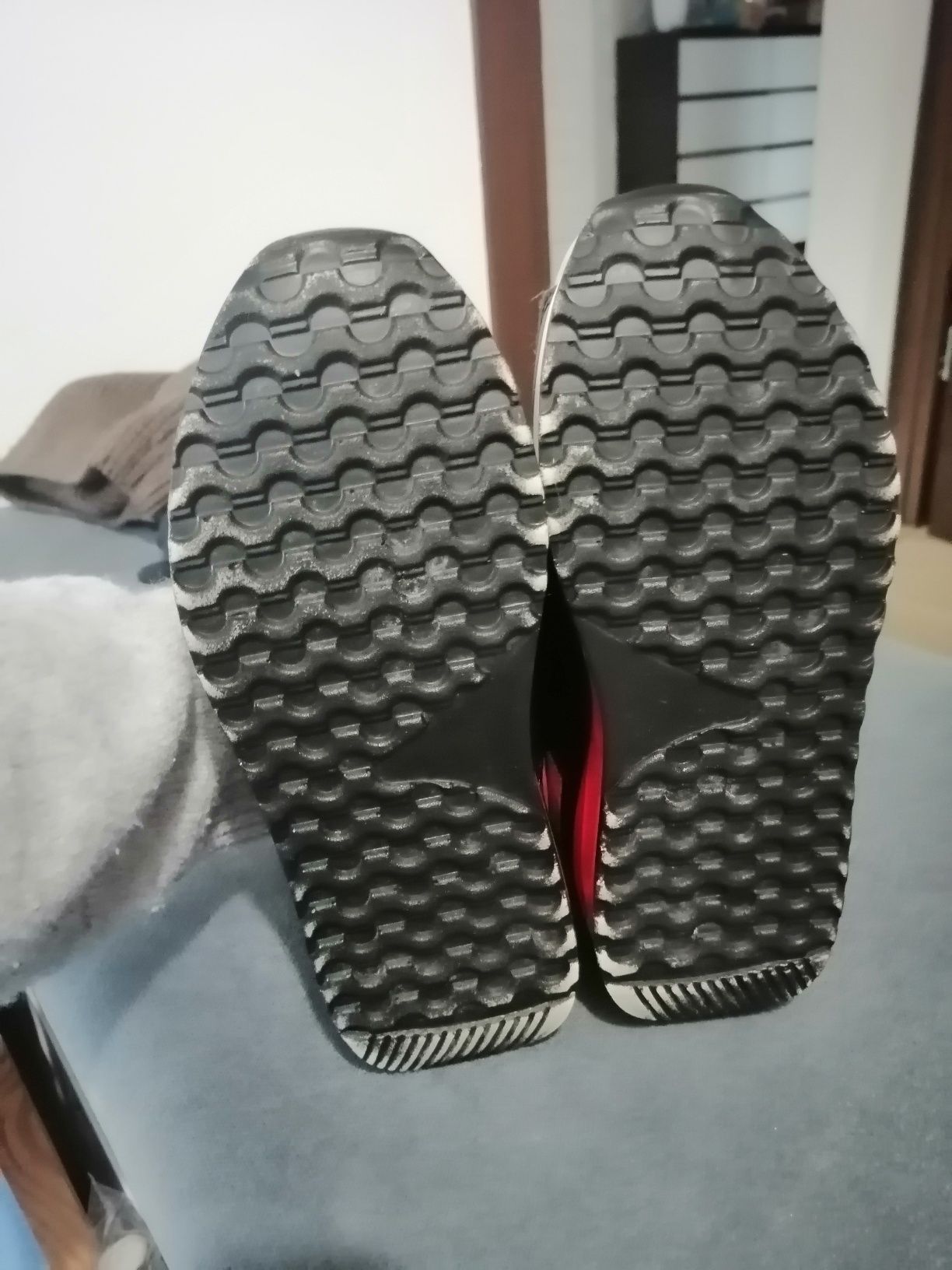 Buty sportowe chłopięce