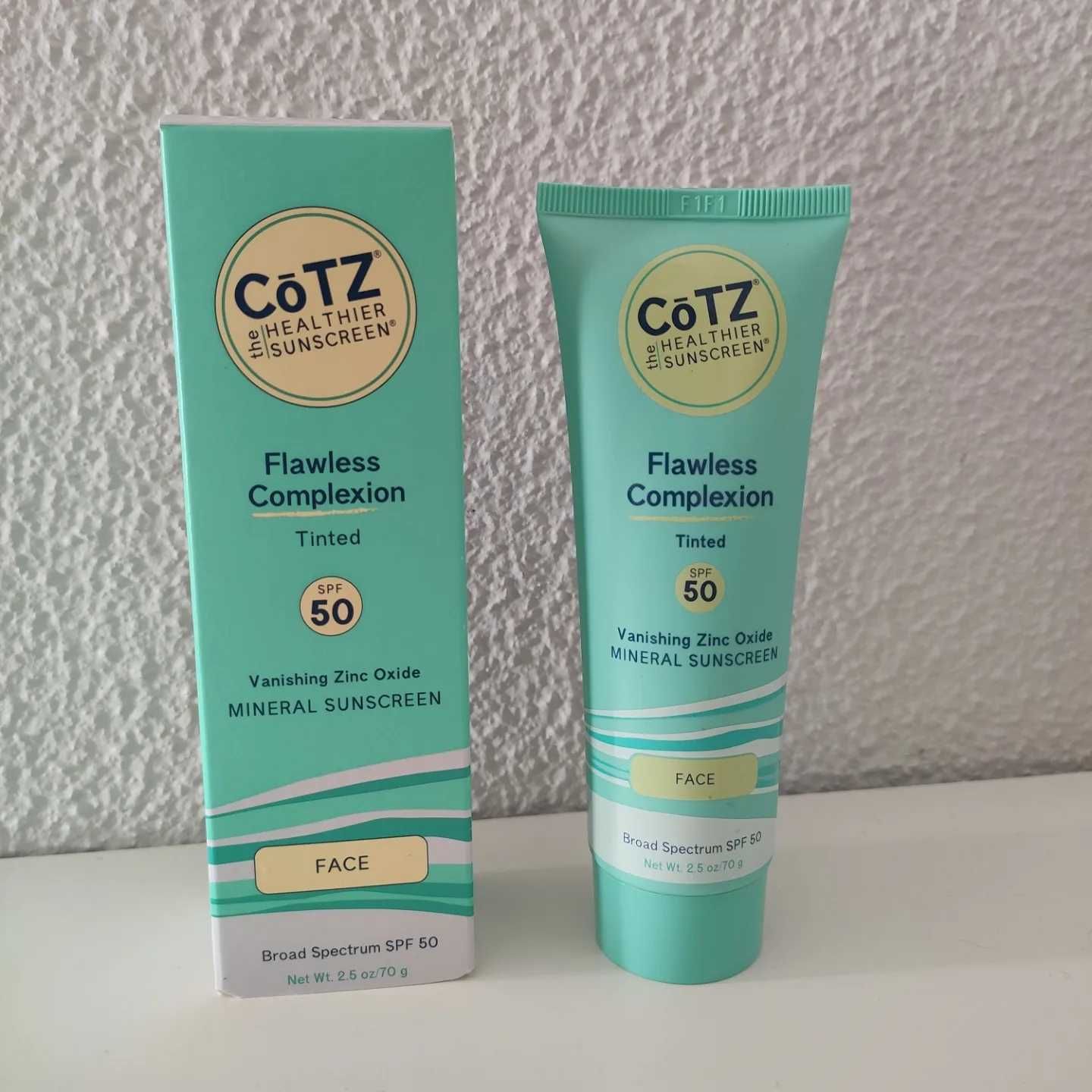 Protetor Solar Cotz Flawless Complexion Tinted (Com Cor) Mineral