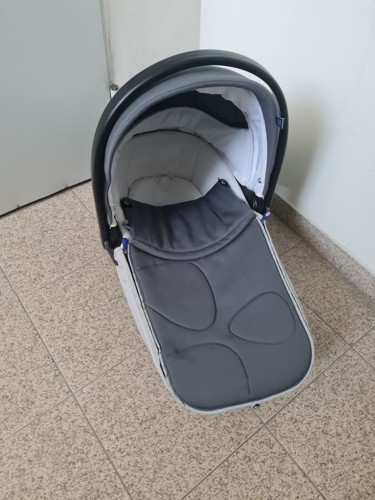 Trio Chicco babycoque