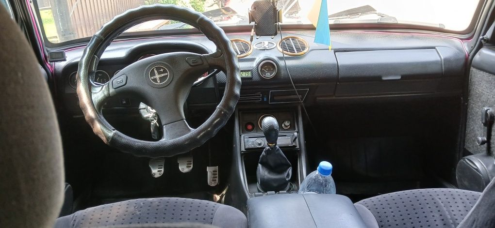 Продам авто Ваз 21013