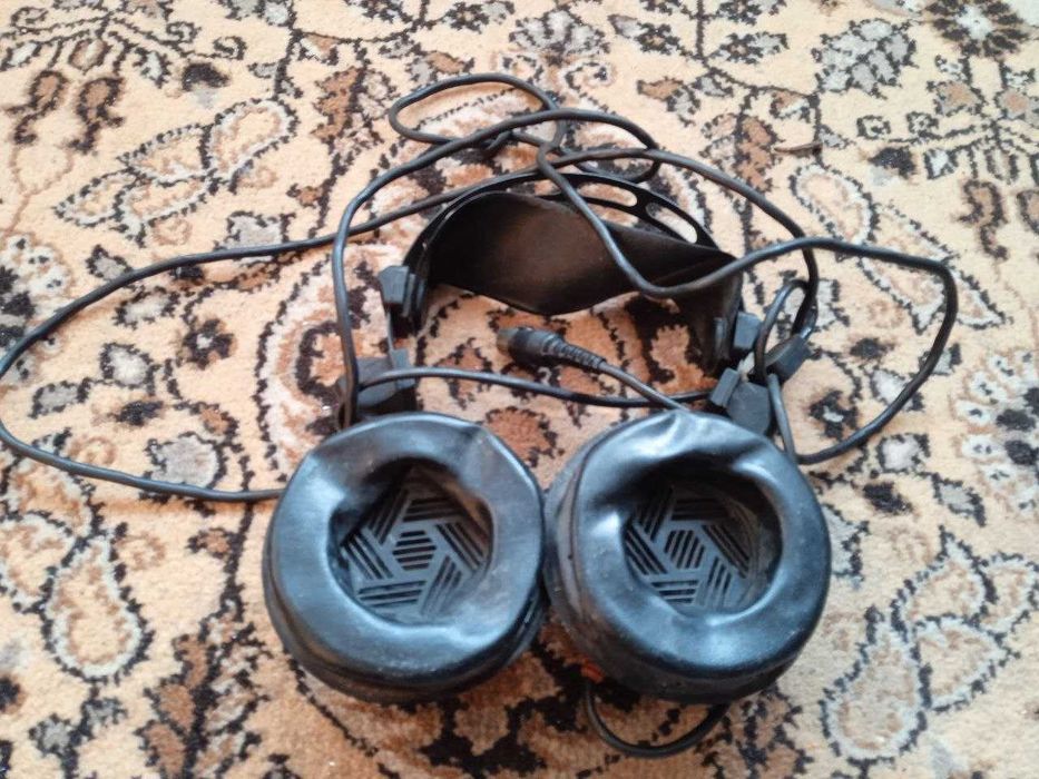 Продам наушники ""Феникс "" .