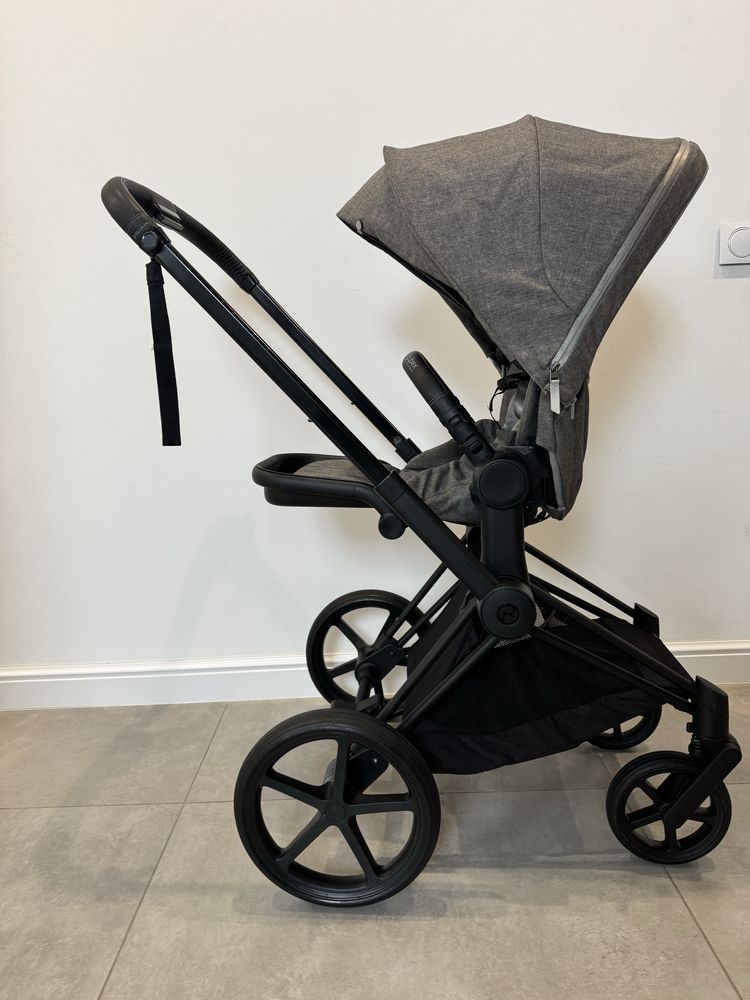Spacerówka Cybex Priam 4.0 Manhattan Grey / Black Matt