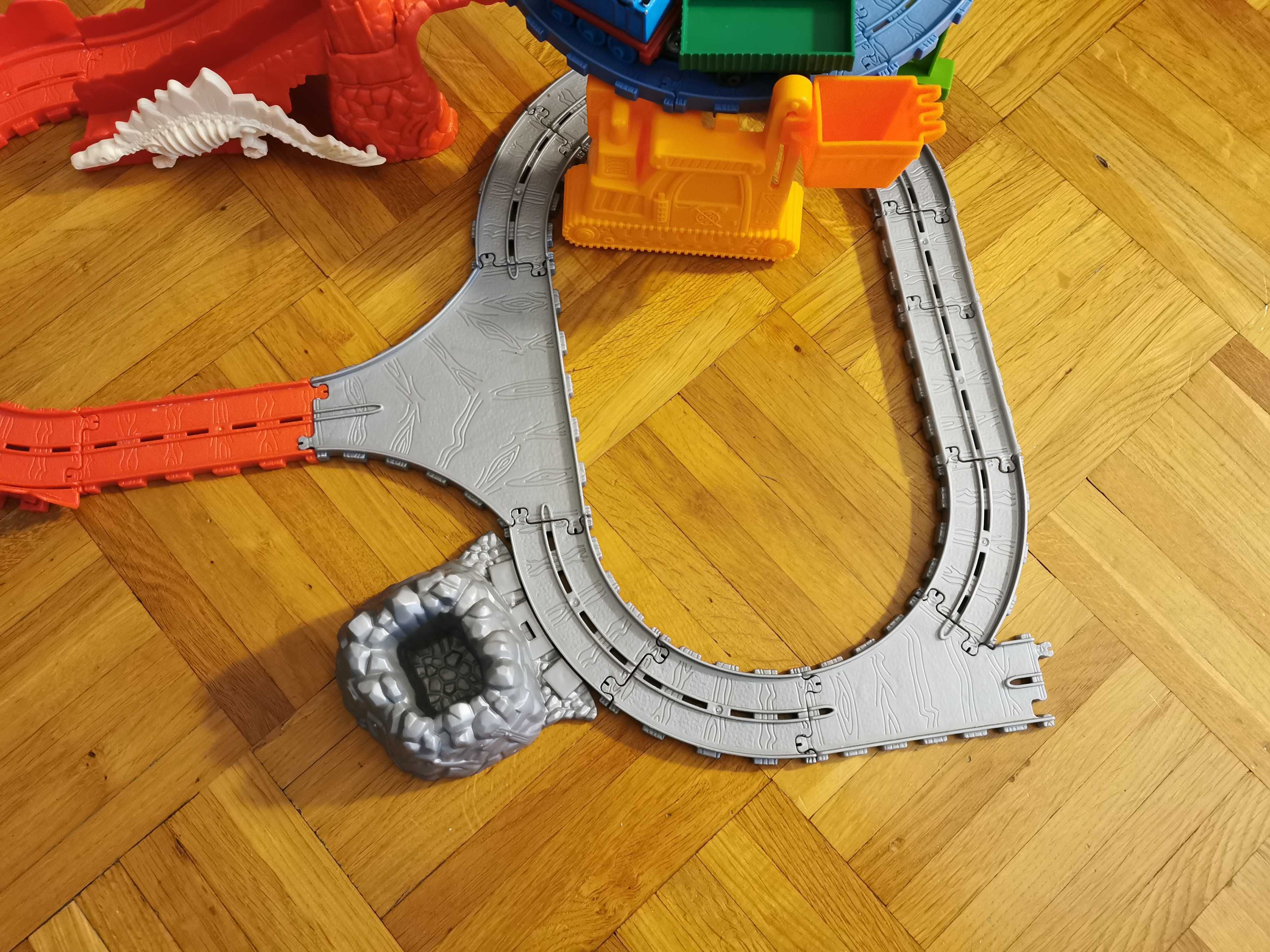 Thomas and Friends Tomek i Przyjaciele zestaw Dinoprzesyłka