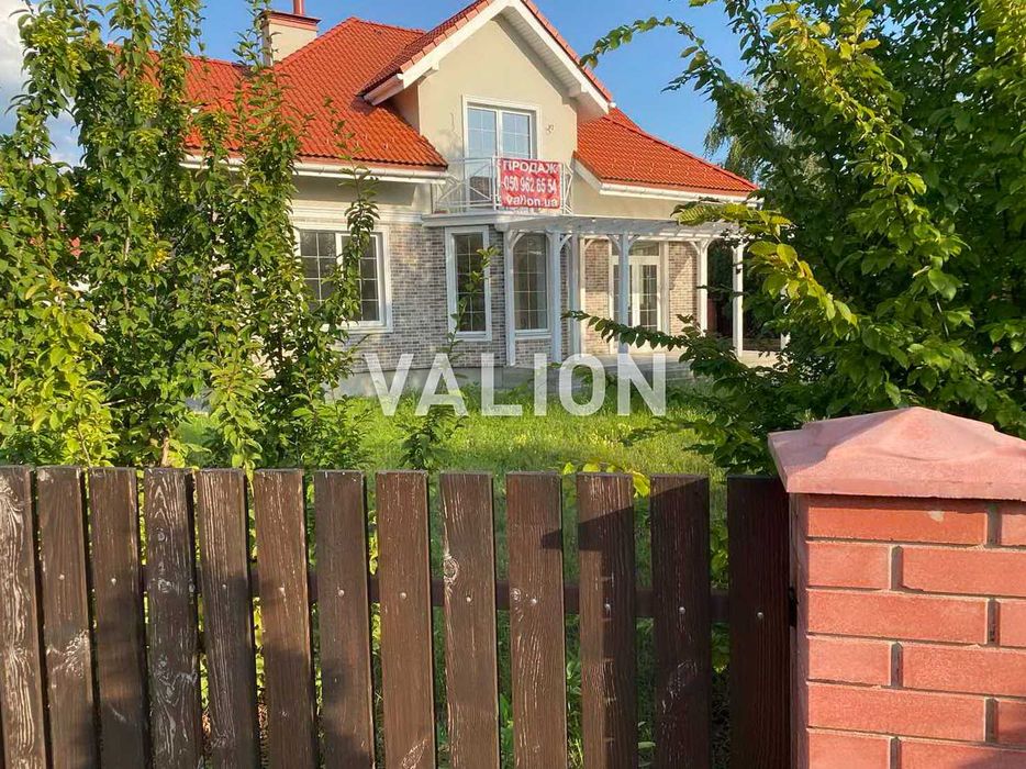 Продаж будинку з ремонтом 210м2 у КМ Рославичі,Обухівський рн,Київська