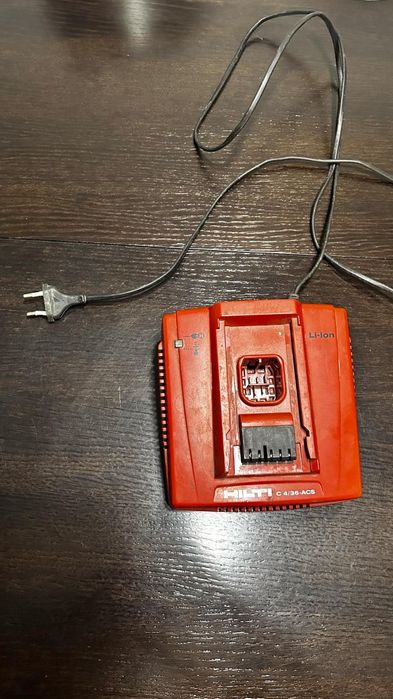 Ładowarka HILTI C4/36-ACS, baterie