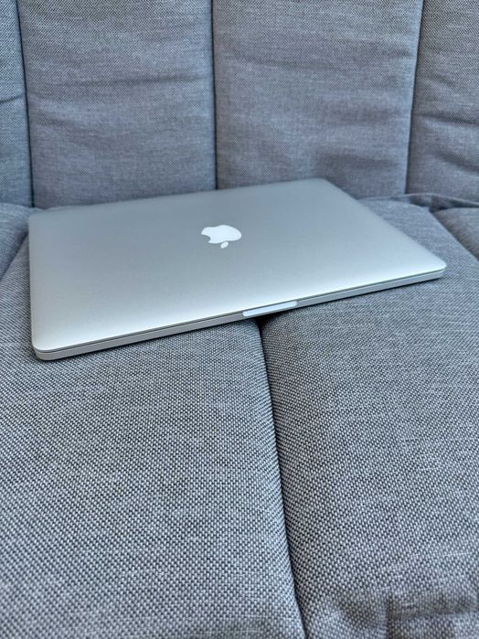 СПРАВЖНІЙ MacBook Pro 15 2015 CORE i7 256 GB 16 RAM макбук ноутбук