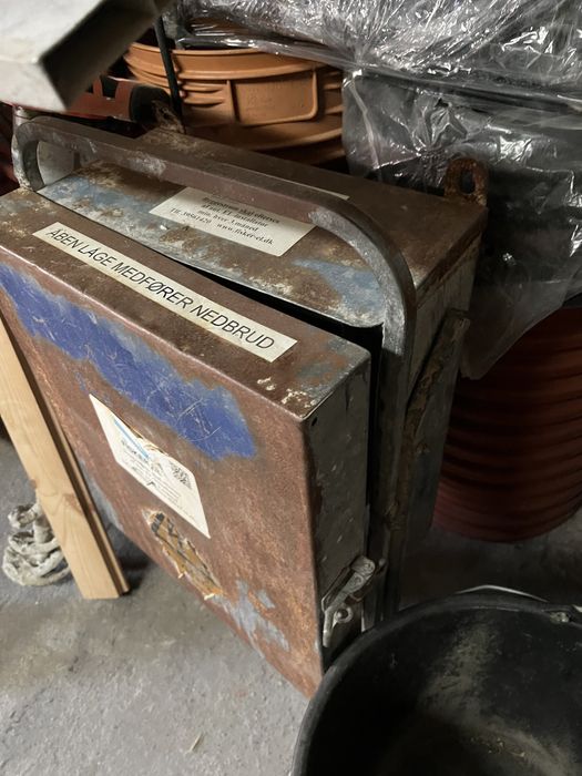 Erbetka elektryczna budowlana