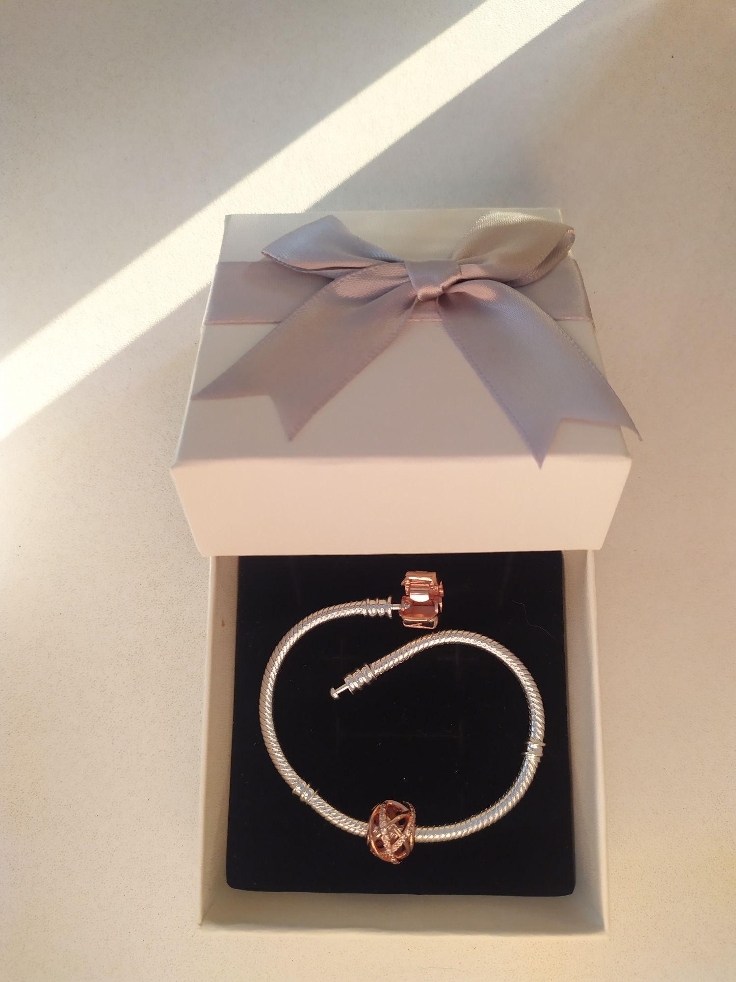 Bransoletka NOWA Pandora Moments + charms baletki pointy, komplet