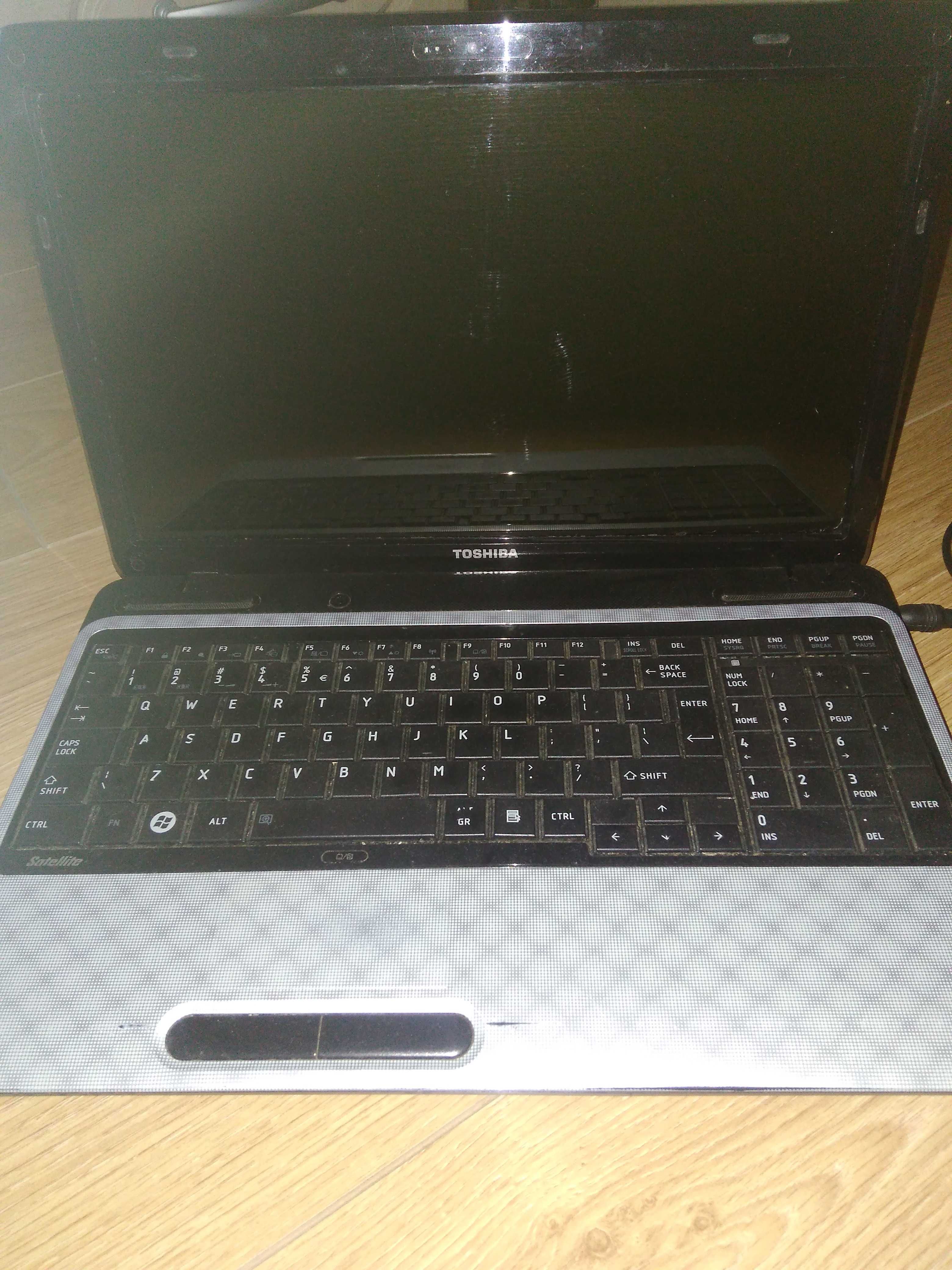 Laptop Toshiba sprawny