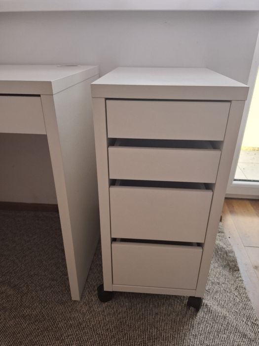 Biurko i komoda Micke Ikea