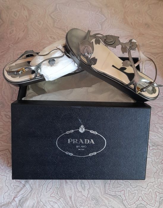 Sandálias Prada Silk Fume'Liber Tamanho 38
