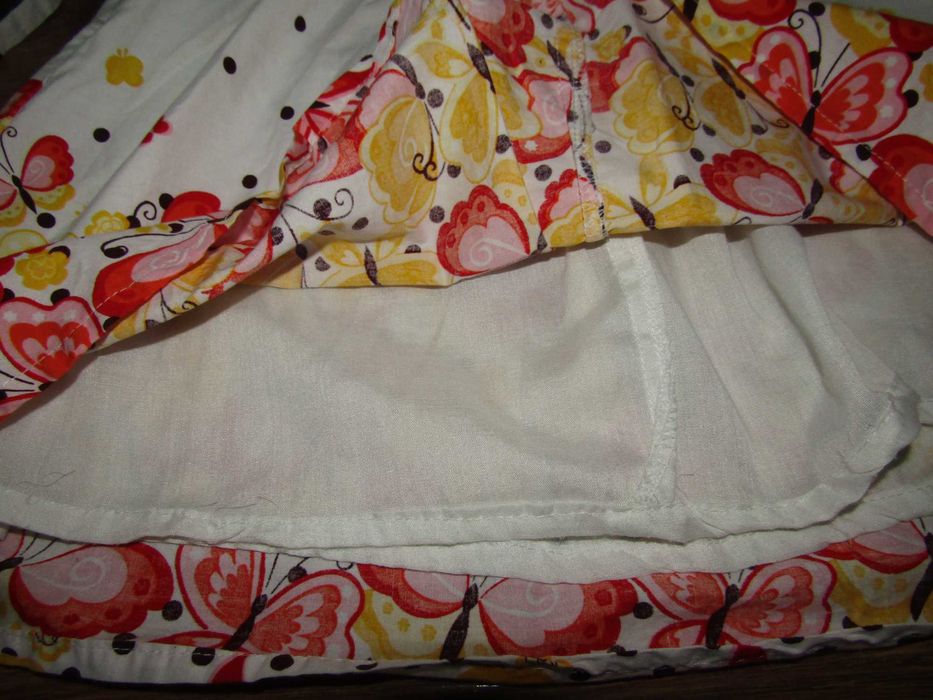 Rozm. 104 - sukienka na ramiączkach