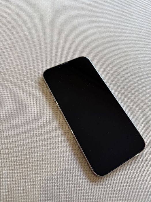 iPhone 13 Pro Max, como novo