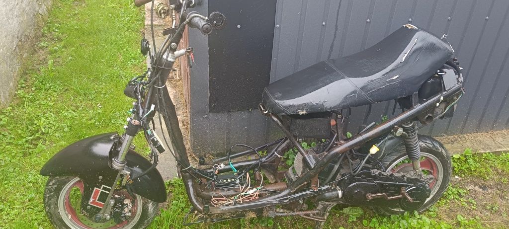 Części skutera 50cm 4t, w całości lub na części
