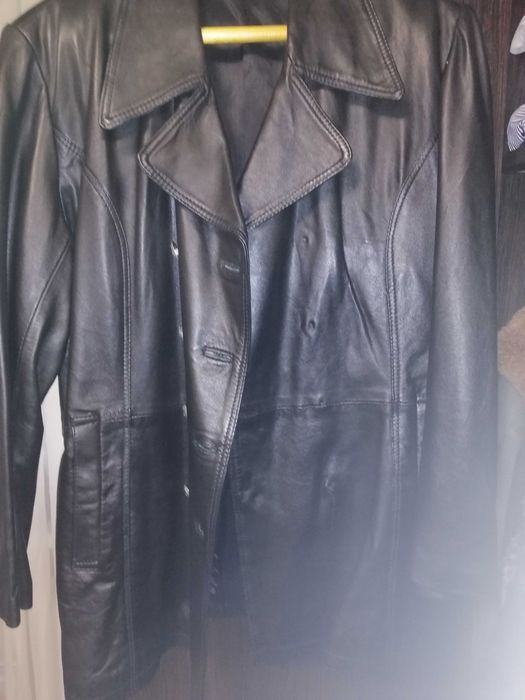 Шкіряний піджак жіночий