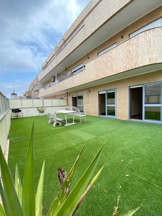 T4 com terraço em Leça do Balio