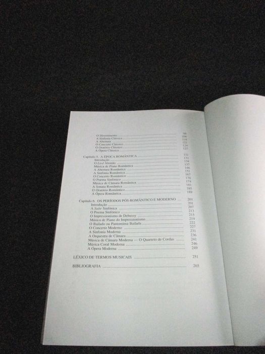 Livro Guia dos Estilos Musicais Douglas Moore