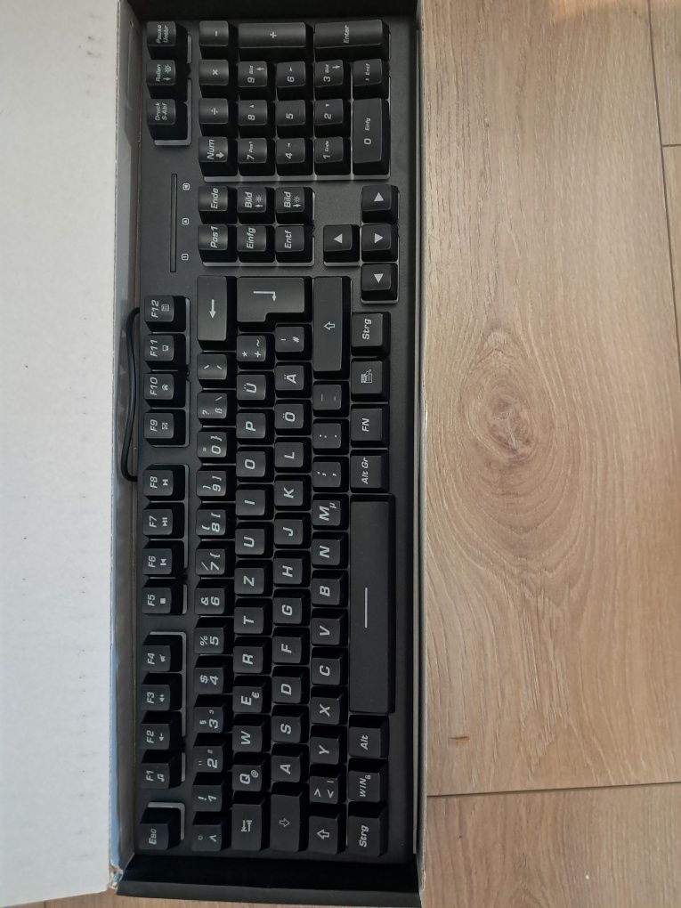 Zestaw klawiatura I myszka moojay km51. W pełni sprawny