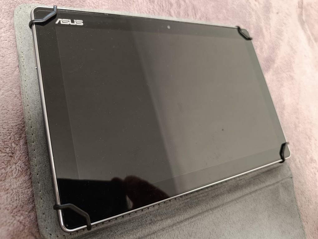 Продам планшет ASUS Zen pad 10 в отличном состоянии