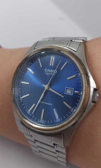 Zegarek męski Casio na bransolecie / Nowy Lombard / Cz-wa