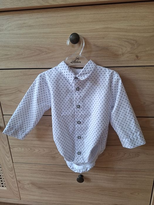 ubranko na chrzest 74