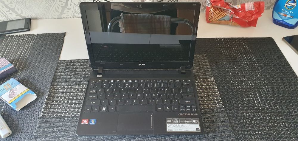 ACER Aspire One 725