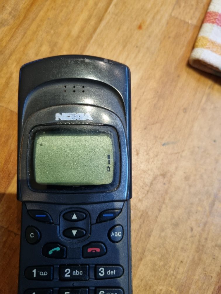 Nokia 8110 banan