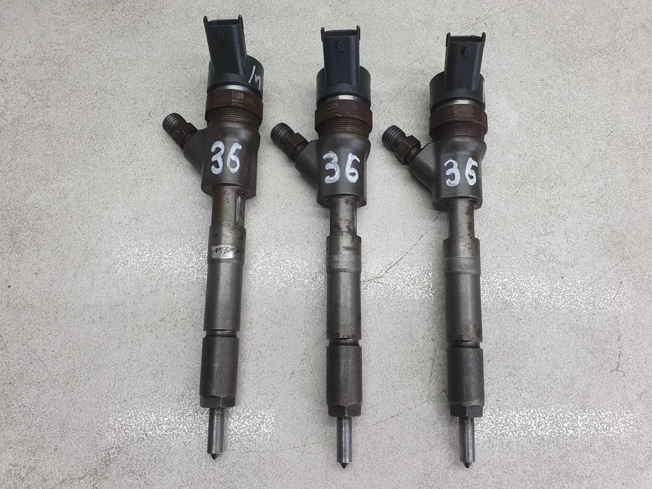 Форсунки Toyota Auris Corolla Yaris 1.4 D-4D