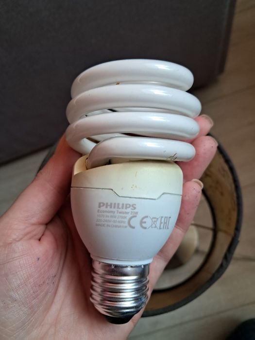 Lampka na stolik