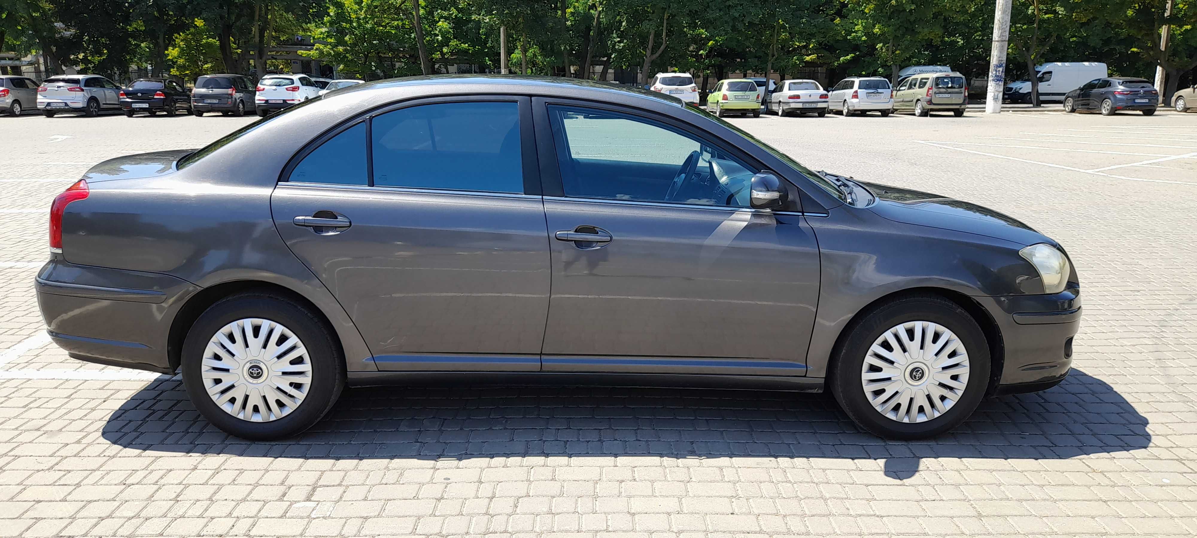 Тойота Авенсис 2008 автомат