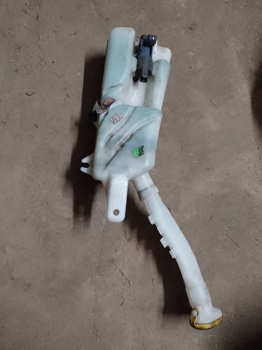 Renault Clio III zbiorniczek zdiornik płynu spryskiwaczy