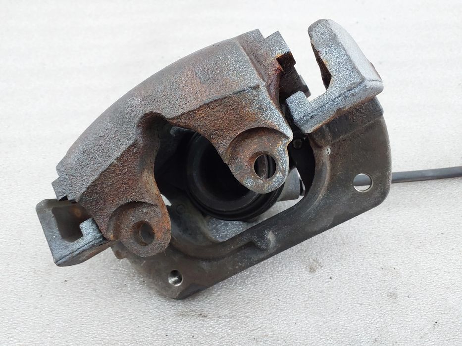 Pinça travão / maxila de travão frente esquerda BMW X3 (E83)