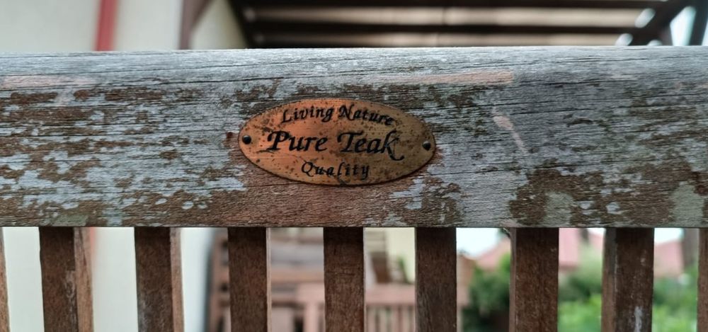 Stolik ogrodowy z dwoma krzesłami drewno