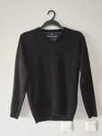 Czarny elegancki sweter w serek grand M