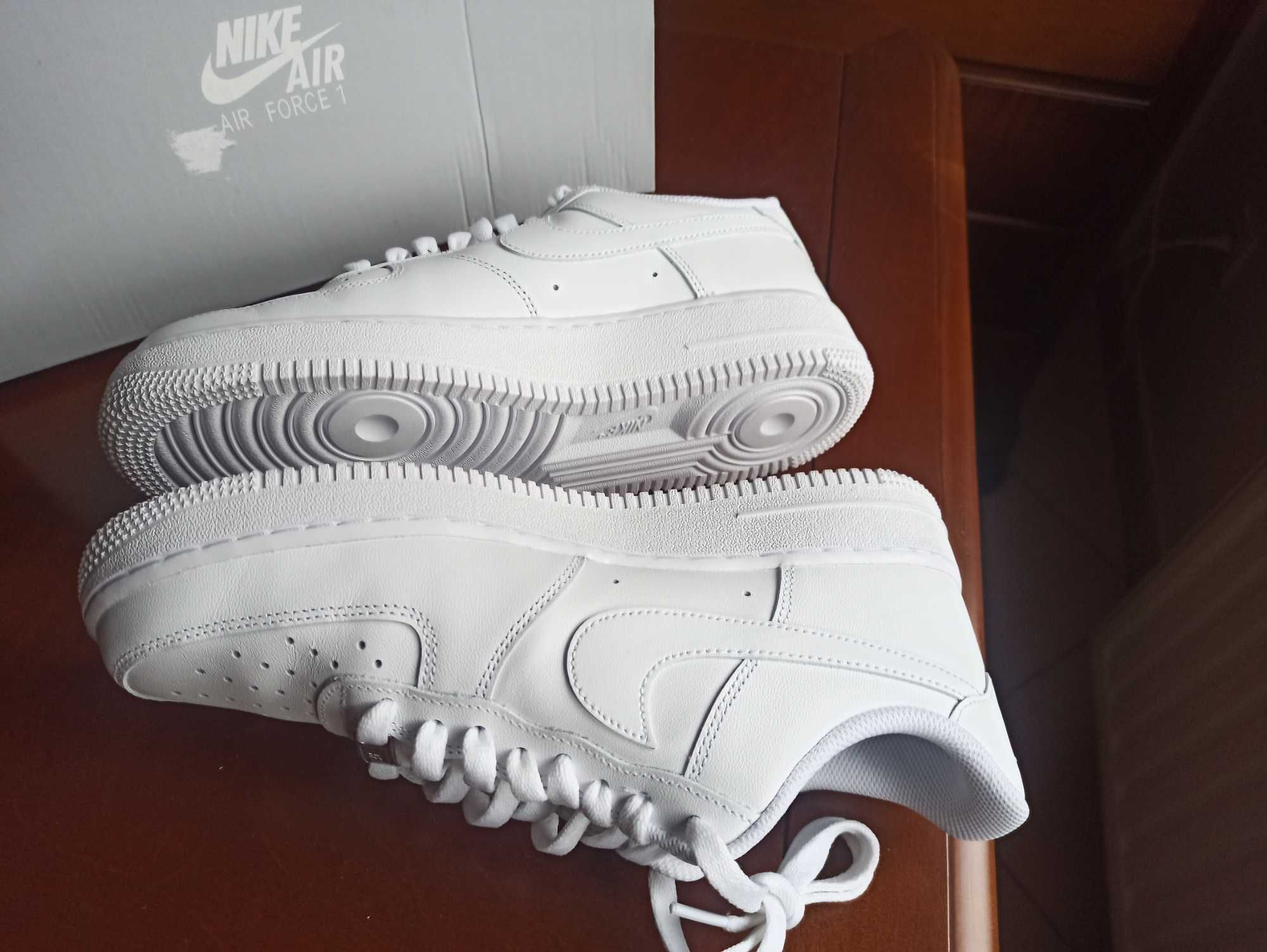 (roz. 41) Nike Air Force 1 Low '07 White Białe CW2288.-111