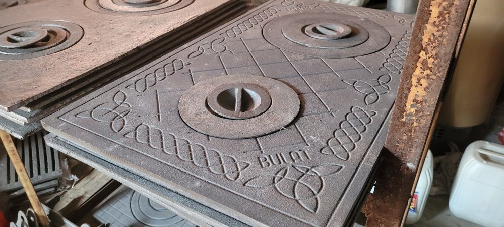 Плита чугунная под казан 410*410 и 540*540 мм