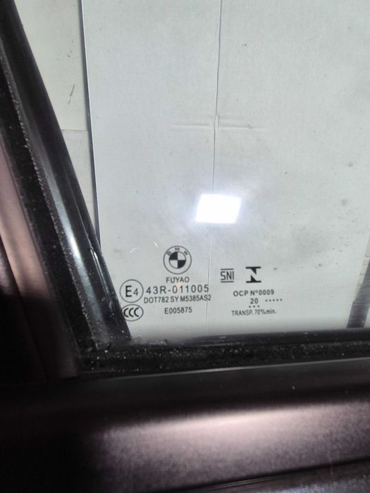 Bmw g20 drzwi prawe przednie kompletne szyba kolor 475