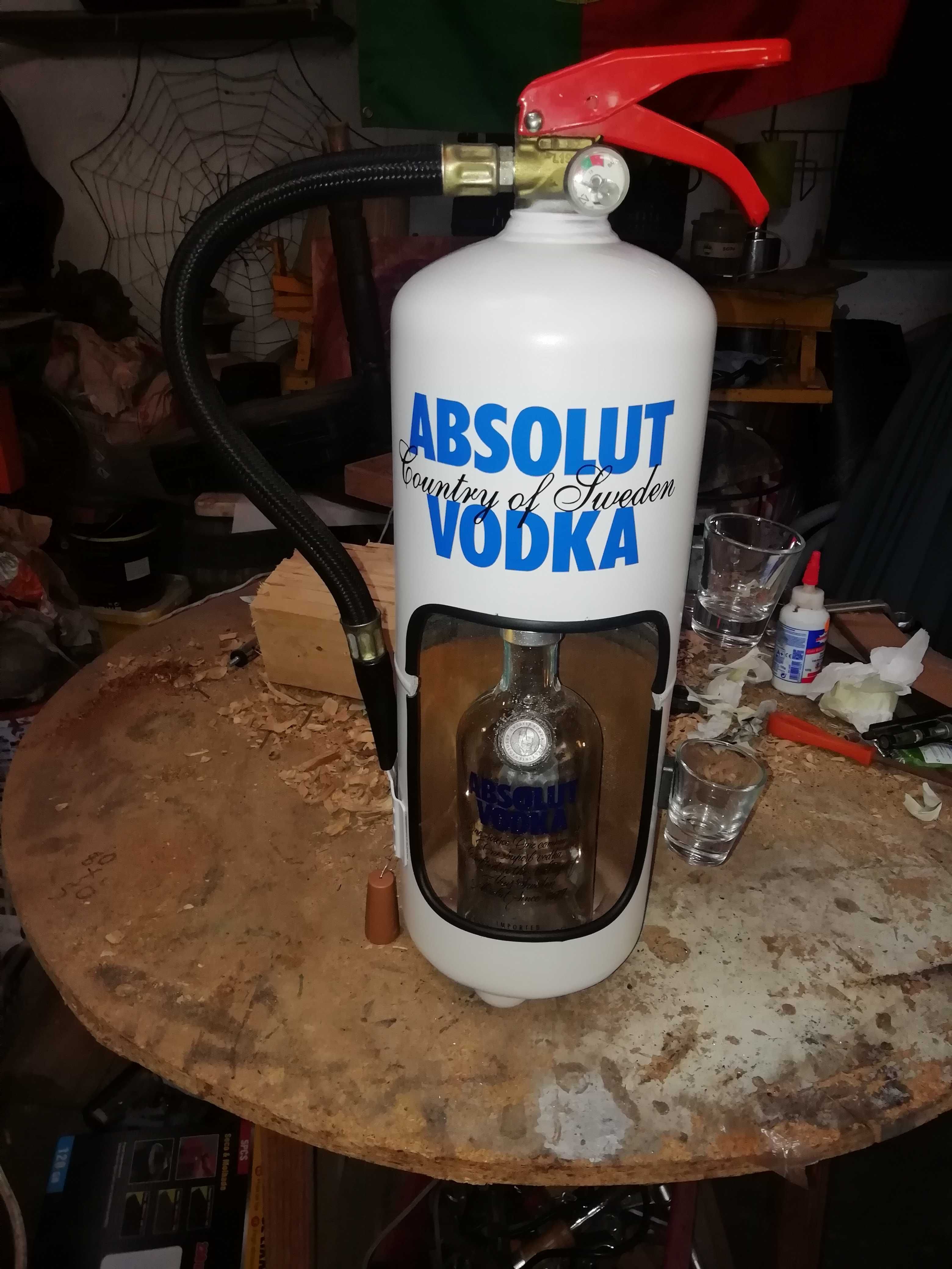 Expositor extintor Absolut Vodka