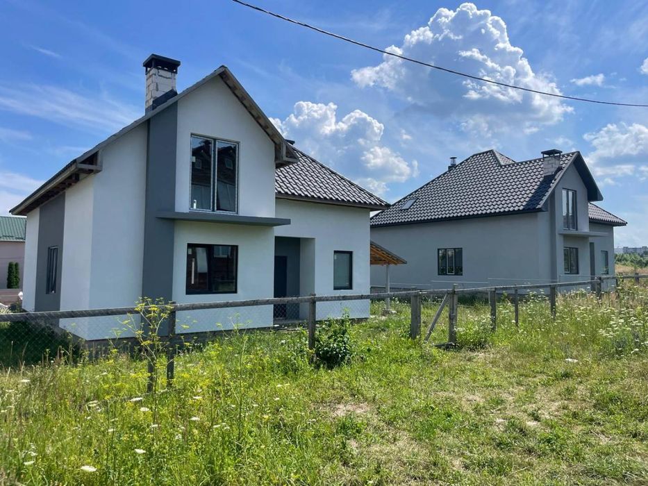 Продам будинок з міськими комунікаціями, Озерна, біля Озера