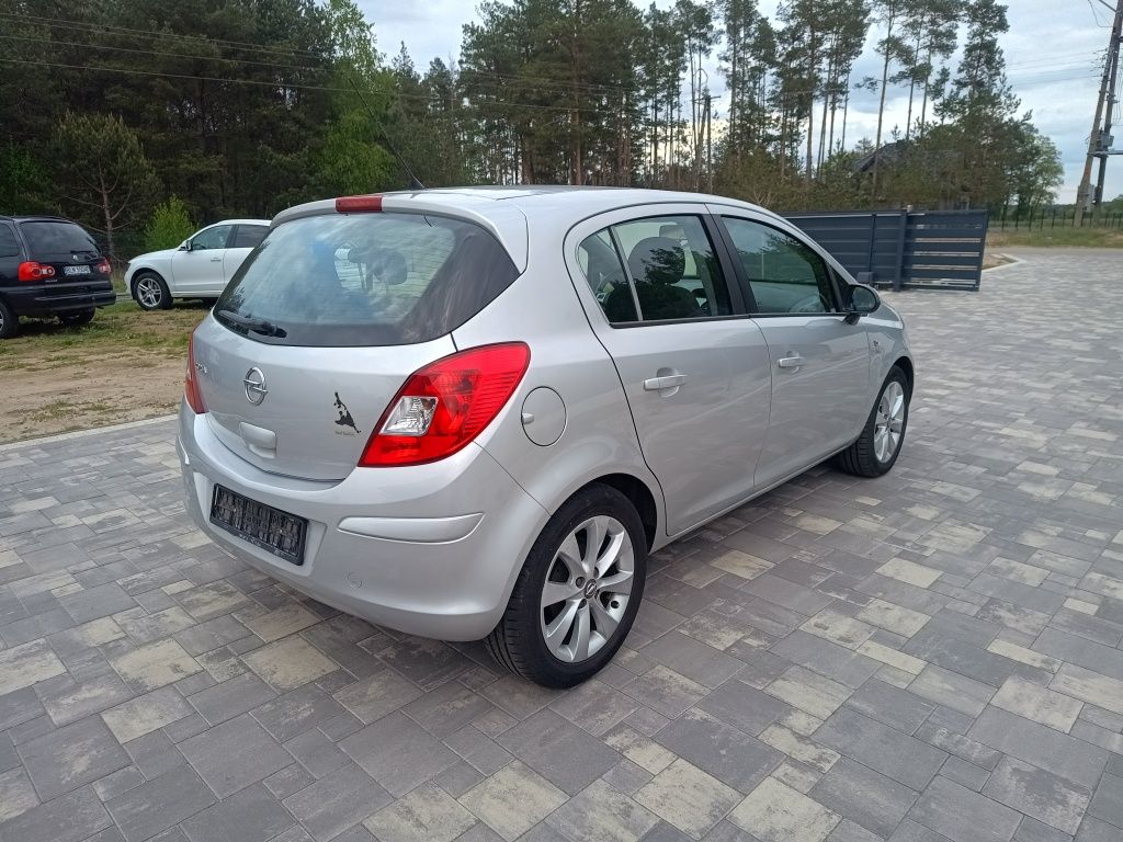 Corsa D Lift 1.4 benzyna super stan