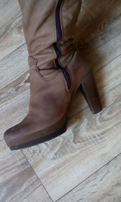 Skórzane kozaki damskie 36