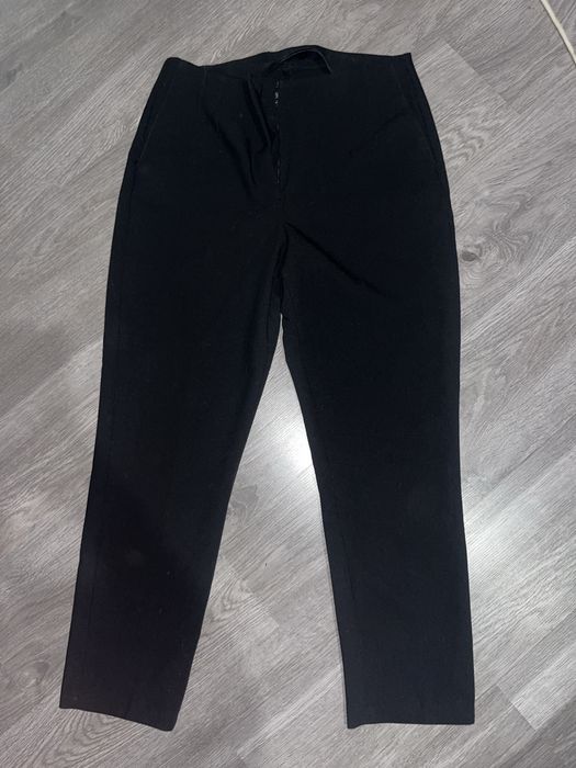 Класичні брюки Mango